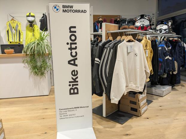 Abbigliamento Bike Action BMW - Ravenna | Subito