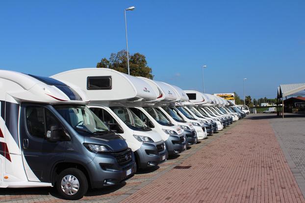 Subito - Meteor Viaggi Vendita e noleggio Camper Rimini - Oscurante termico  esterno Larcos per Fiat Ducato - Caravan e Camper In vendita a Rimini