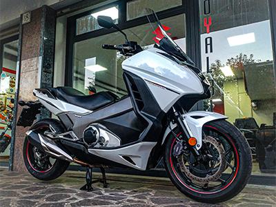 ROYAL BIKE - SHOW ROOM -TEL.0670613472 - Roma | Subito