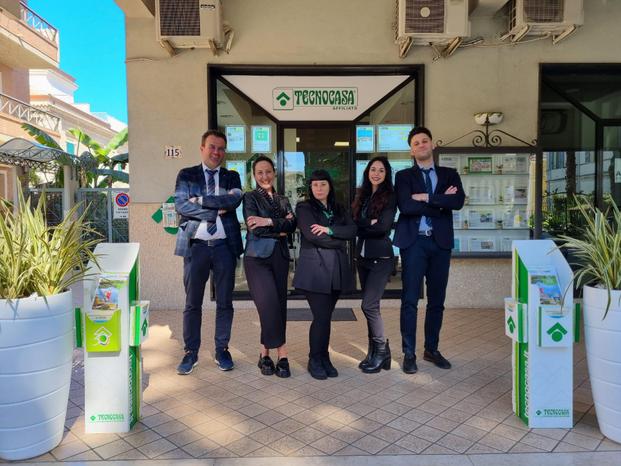 TECNOCASA - TECNOCASA PINETO - Pineto | Subito