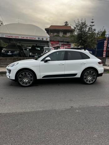 P.D.M. AUTOSALONE - Piedimonte Etneo | Subito