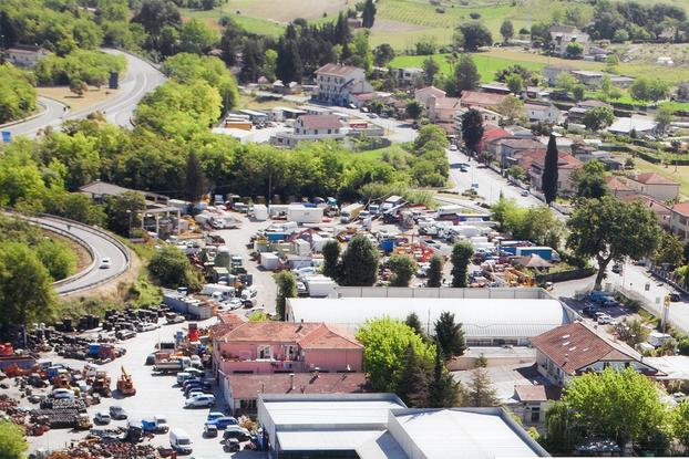 F.LLi ANELLO - Demolizione Veicoli Industriali - Chieti | Subito