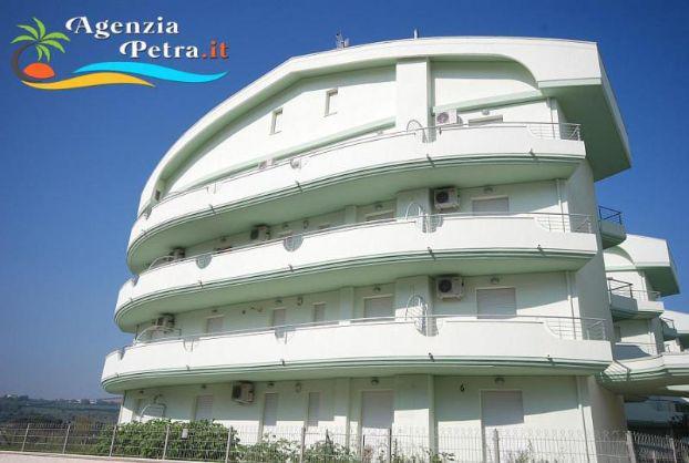 AGENZIAPETRA.it - IMMOBILIARE & TURISTICA - San Benedetto del Tronto | Subito