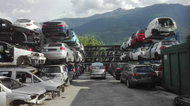 AUTODEMOLIZIONI SPINI DI SPINI ANDREA - Cercino | Subito